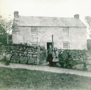 The cottage in 1912. There is still only a track in front at this time - Note Garden Gate The cottage in 1912. There is still only a track in front at this time - Note Garden Gate
